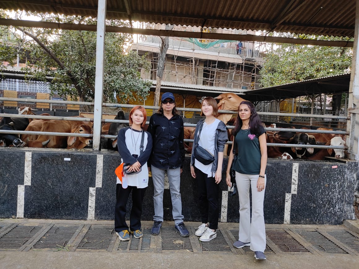 Japanese Social Workers Visited at Swami Shanti Prakash Gaushala