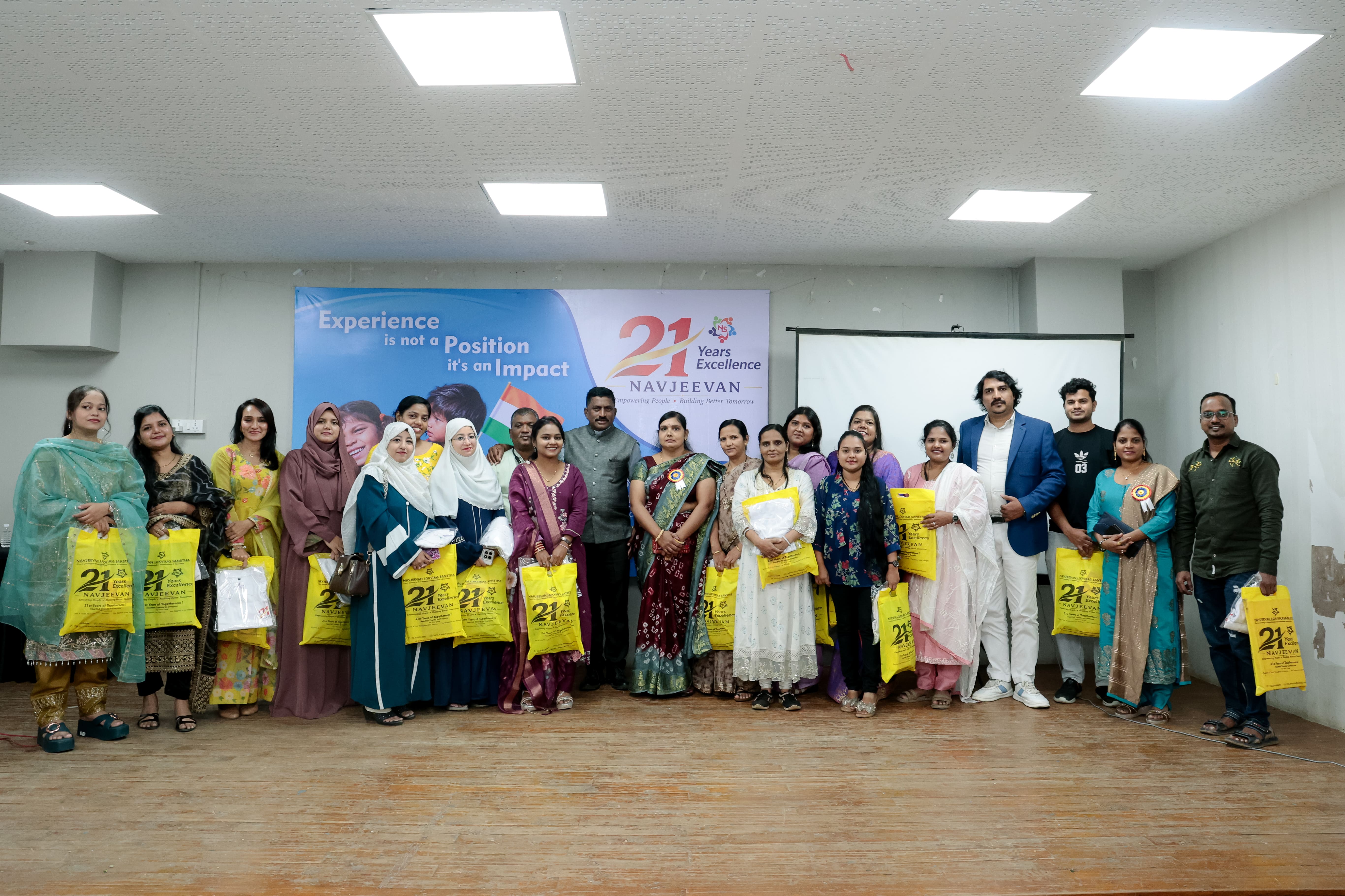 Honouring Service & Commitment Award